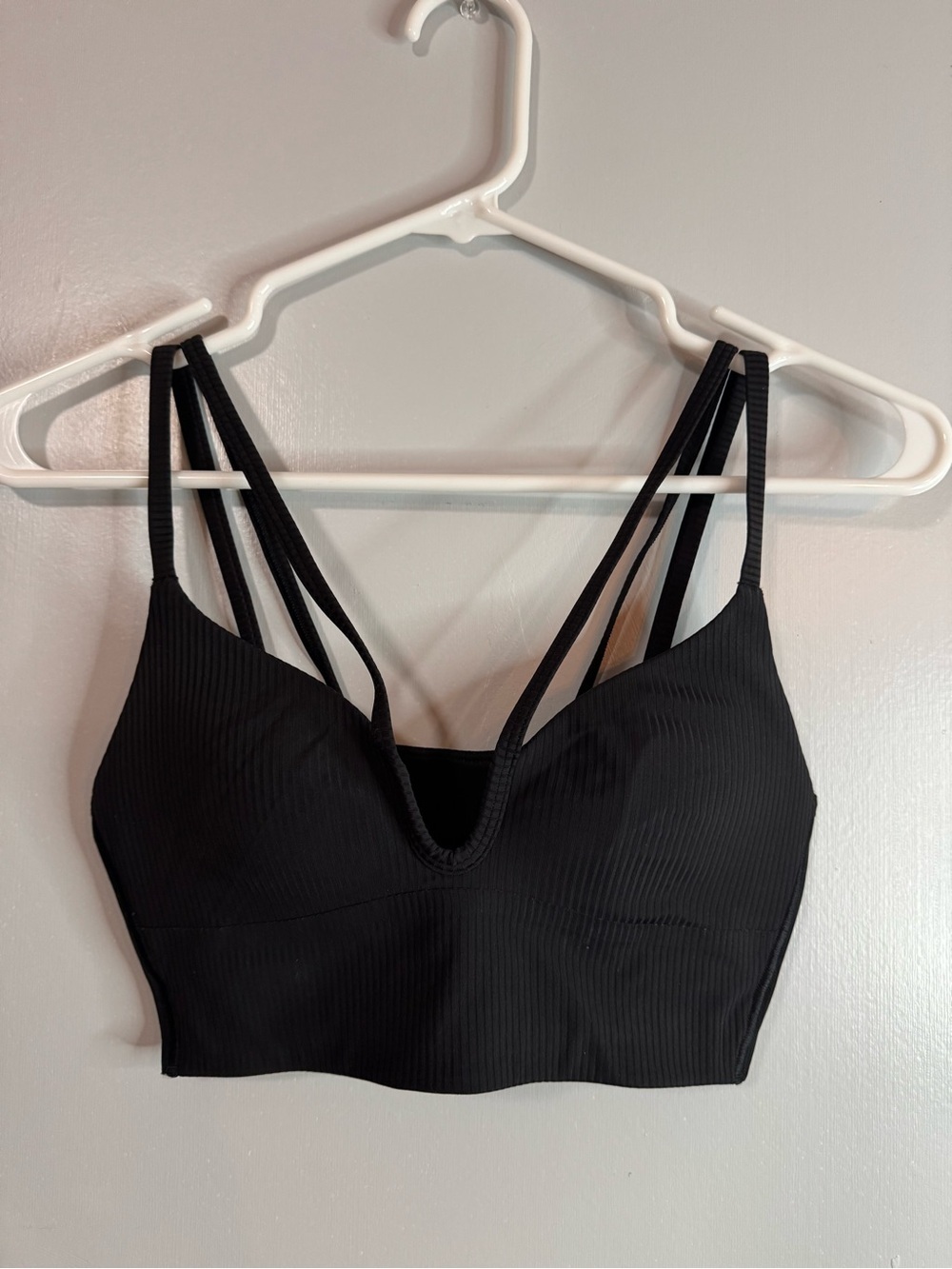 Lululemon Athletica Black Ribbed Strappy Sports Bra Size 2